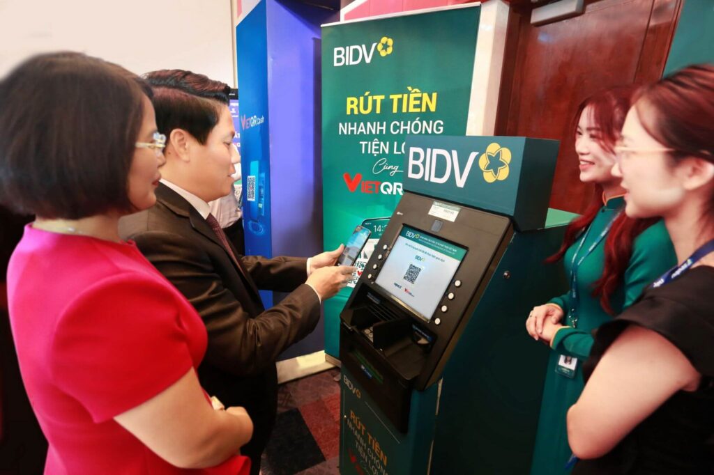 Quên tài khoản thu phí thường niên bidv thì lấy lại số tài khoản BIDV tại ATM