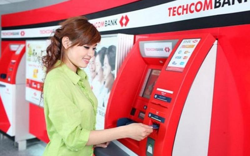 Tra cứu thông tin tài khoản Techcombank tại cây ATM